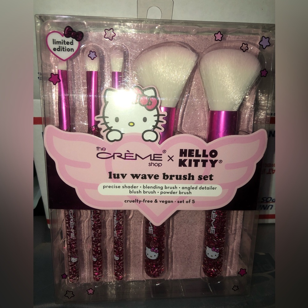 💗 Hello Kitty pink make up brushes ( 5 )